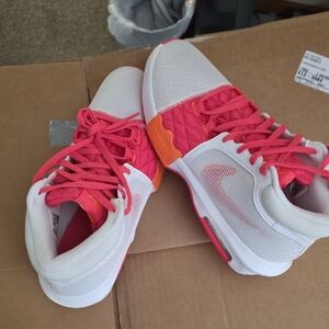 Nike Lebron Witness VIII Size 10.5 M Coral and White Athletic Sneakers